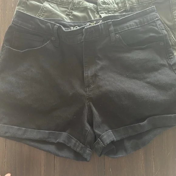 3 pack of shorts - Picture 5 of 6